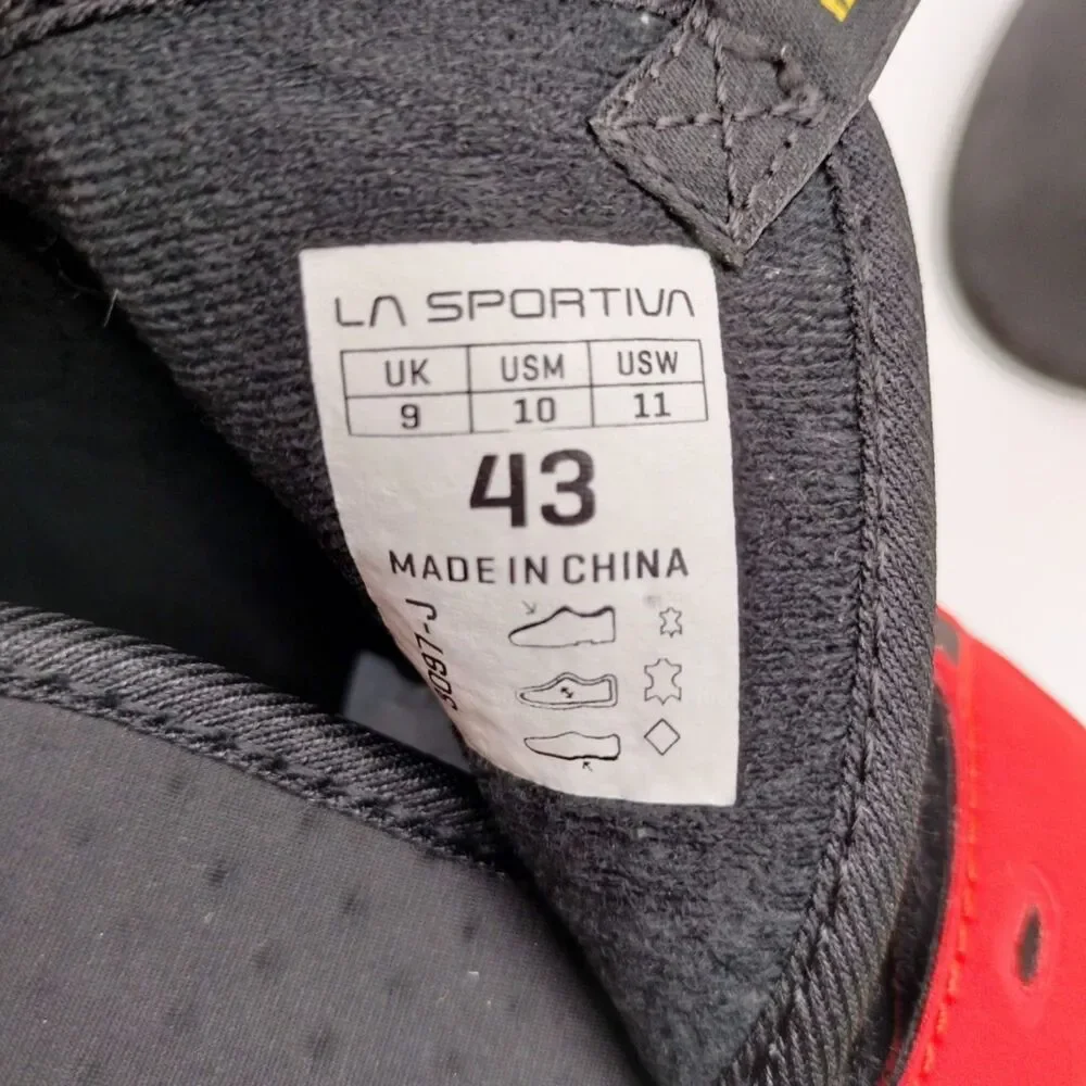 La Sportiva brand la